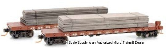 AT&SF - Flat, 50ft. with Load - Micro-Trains 044 00 061